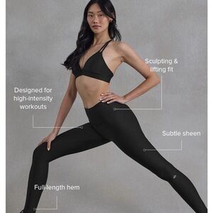 NWT ALO Yoga Black Full-Length Airlift Leggings